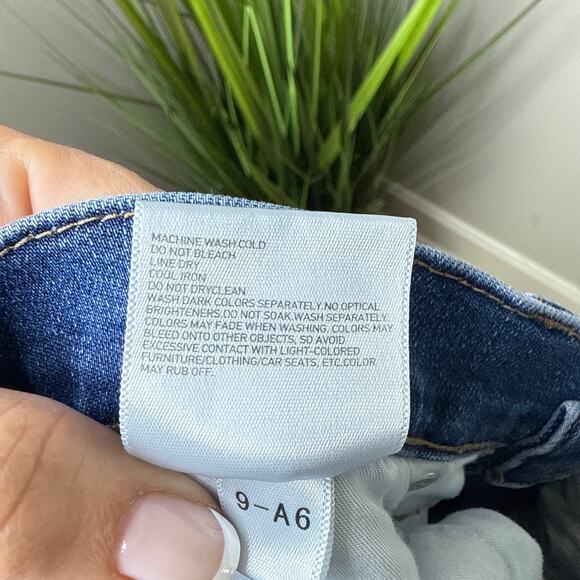 Uniqlo Jeans Women's Size 27 Straight Leg Stretch 5-Pocket Mid-Rise Denim - Picture 6 of 7